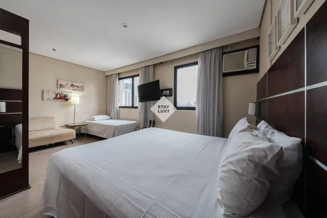 Flat em hotel pronto para receber hóspedes