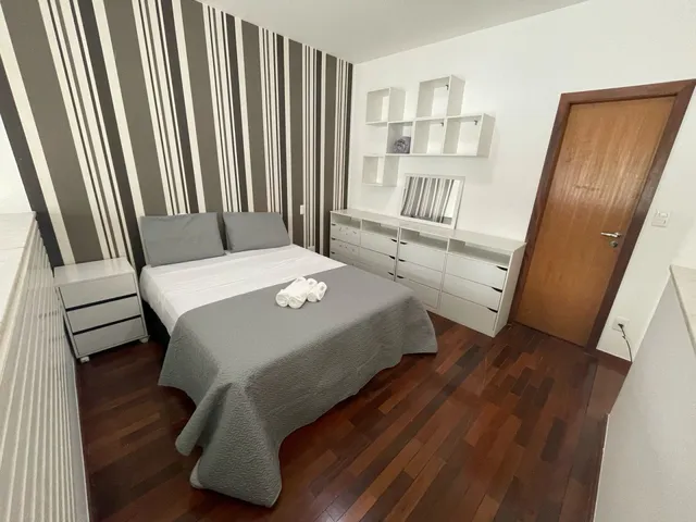 Apartamento com varanda e vista para cidade em bairro residencial de alto padrão