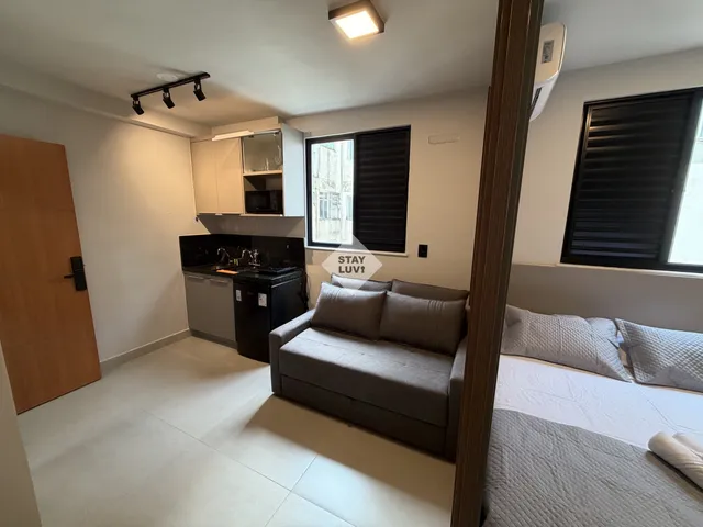 Apartamento limpo e acolhedor com sala de estar para acompanhante de hospital